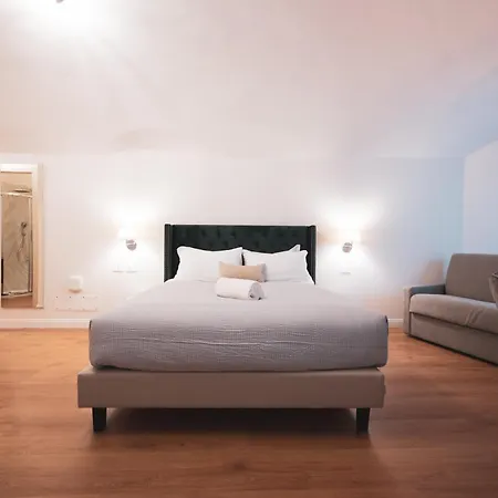 Carlo Felice Boutique