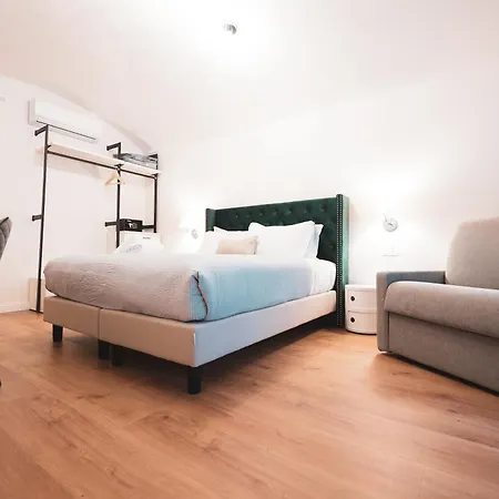 Carlo Felice Boutique מלון 3*