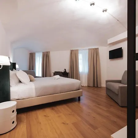 Carlo Felice Boutique 3* Τορίνο