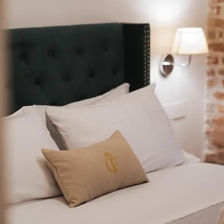 Carlo Felice Boutique 3*