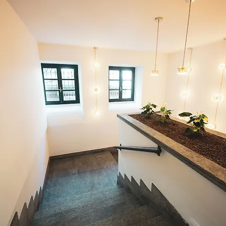 Carlo Felice Boutique 3*