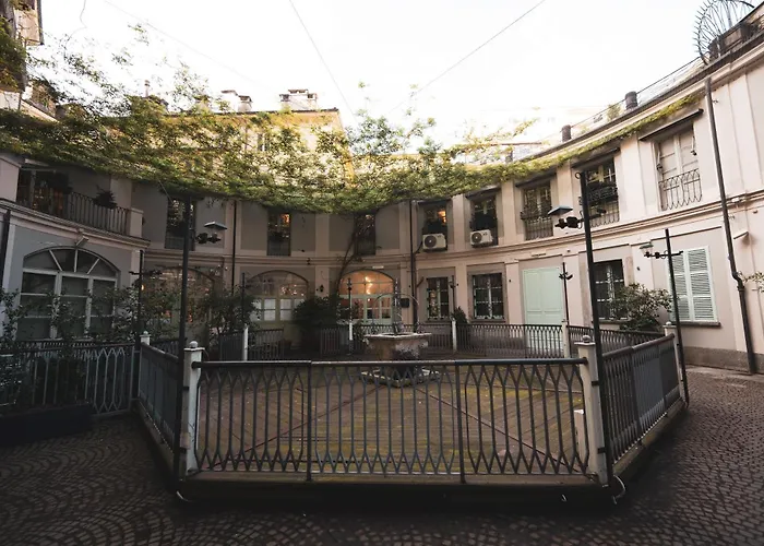 Carlo Felice Boutique 3*