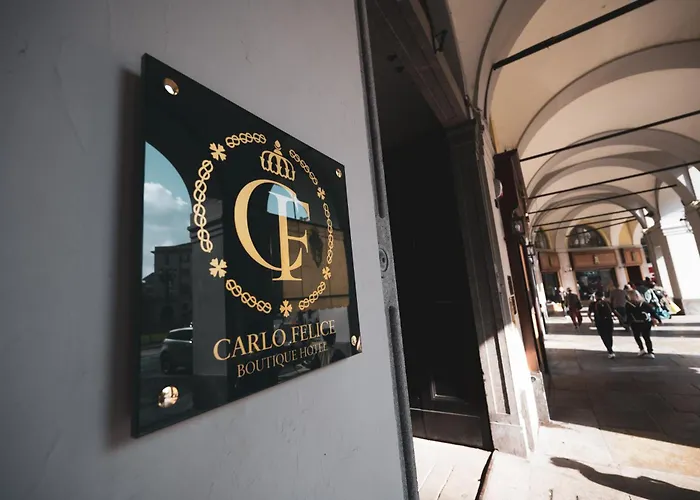 Hotel Carlo Felice Boutique 3*