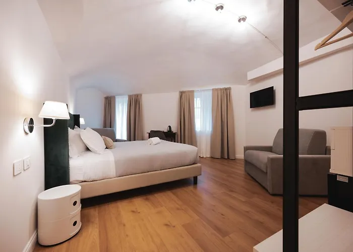 Carlo Felice Boutique 3* Torino