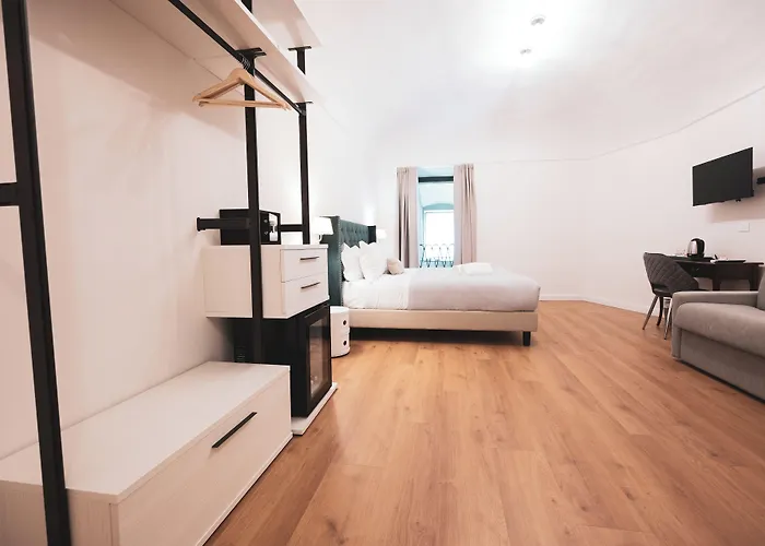 Hotel Carlo Felice Boutique 3*
