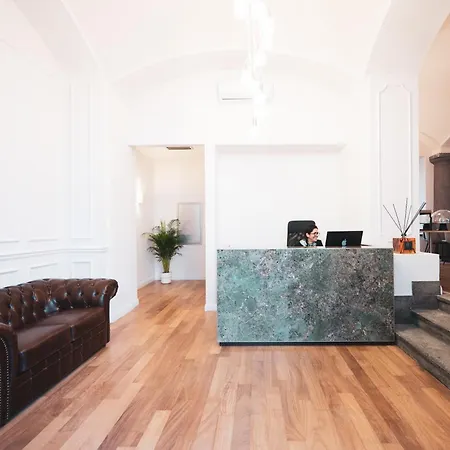 Carlo Felice Boutique 3* Turin