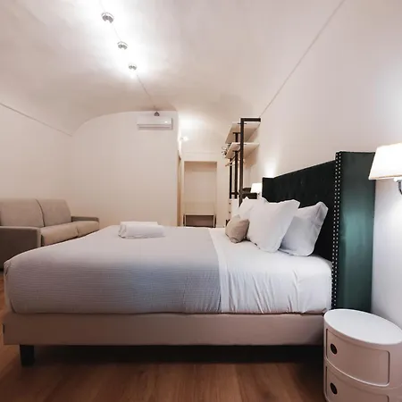 Carlo Felice Boutique 3* Turin